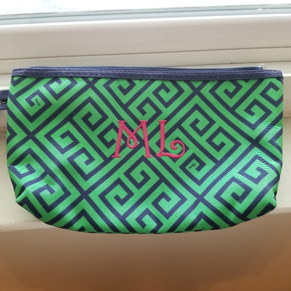 Handbags - NEW! ML Pouch